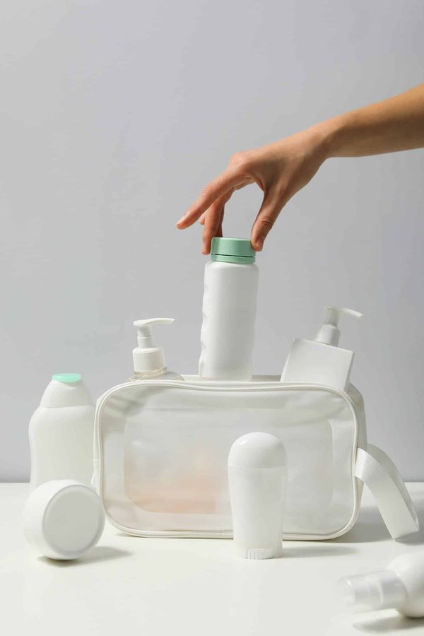 Trousse de toilette pour femme : l'importance de cet accessoire pendant un voyage