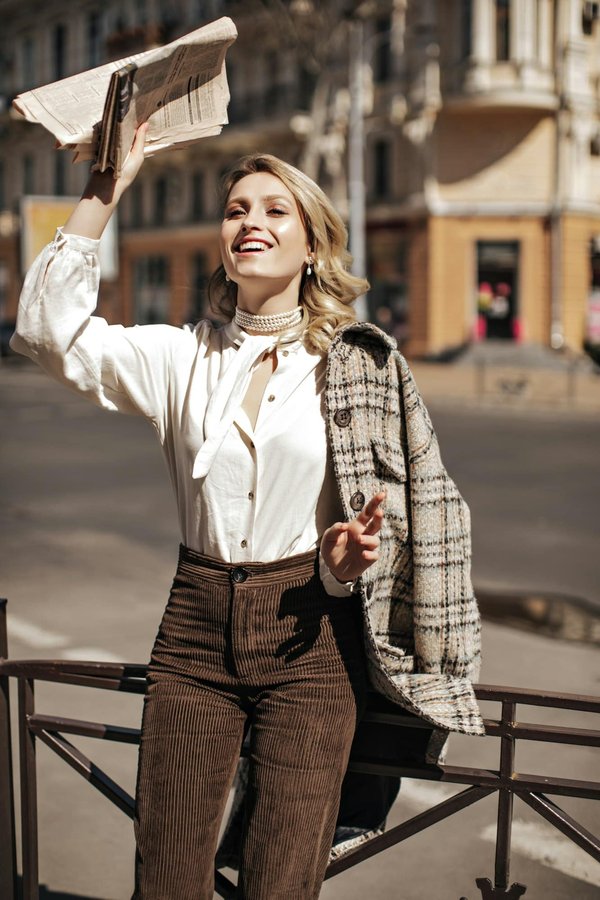 Pantalon en velours pour femme : conseils pour un port au quotidien